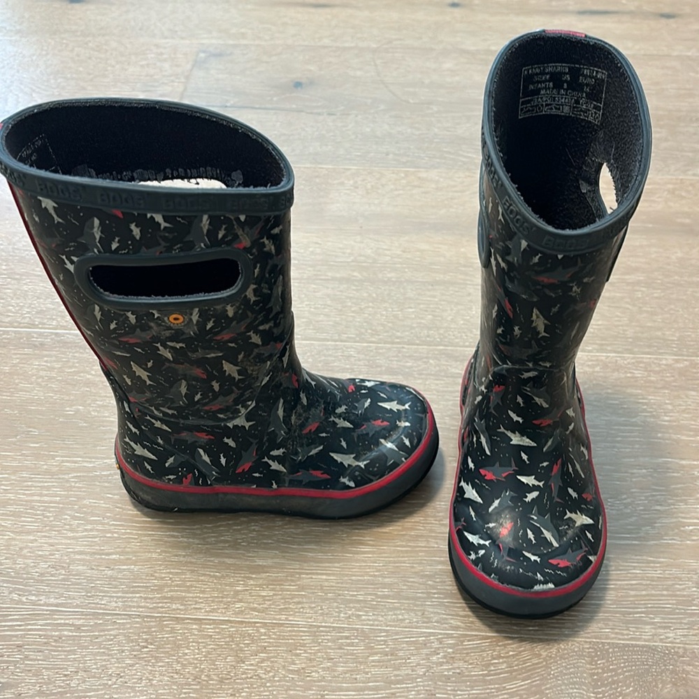 Bogs - 8T - Rain Boots, sharks